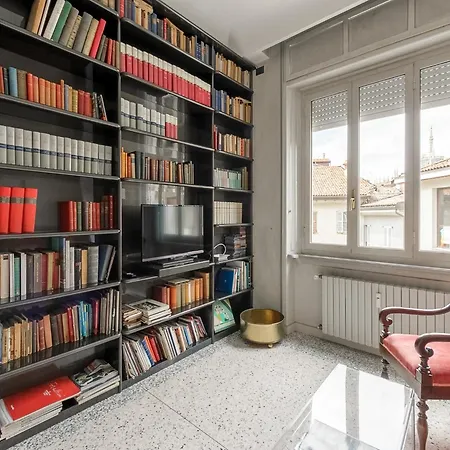 Διαμέρισμα Elegant Apartment Near Duomo Μιλάνο