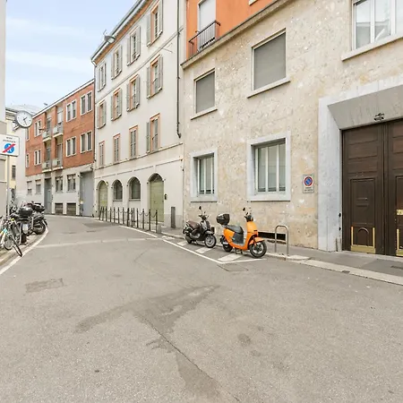 Elegant Apartment Near Duomo Μιλάνο