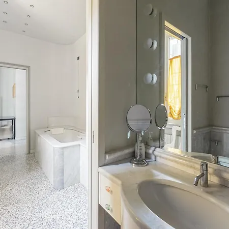 Elegant Apartment Near Duomo Διαμέρισμα Μιλάνο