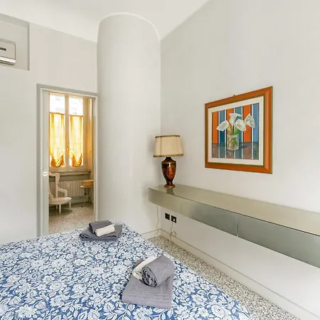 Elegant Apartment Near Duomo