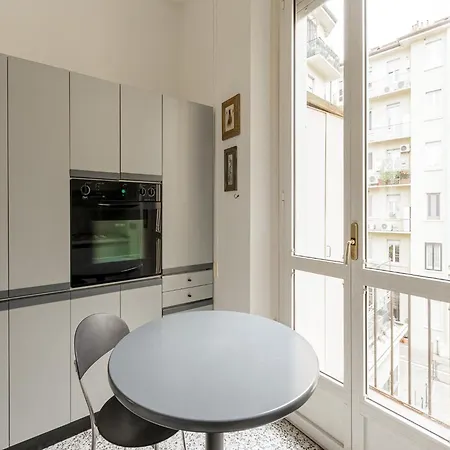 Διαμέρισμα Elegant Apartment Near Duomo *