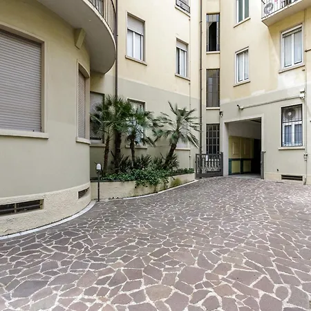 Elegant Apartment Near Duomo Μιλάνο