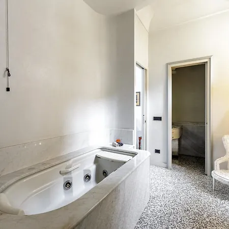 Elegant Apartment Near Duomo Μιλάνο