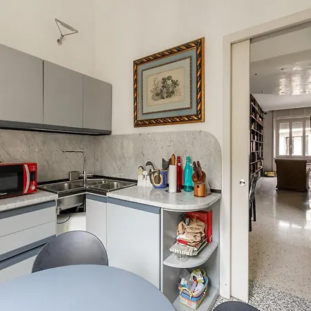 Διαμέρισμα Elegant Apartment Near Duomo *