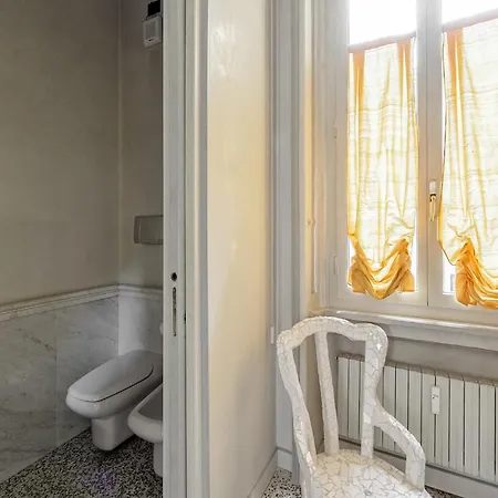 Elegant Apartment Near Duomo Διαμέρισμα