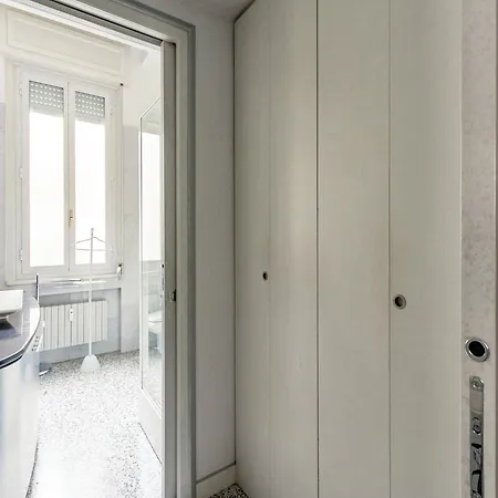 Elegant Apartment Near Duomo Διαμέρισμα *