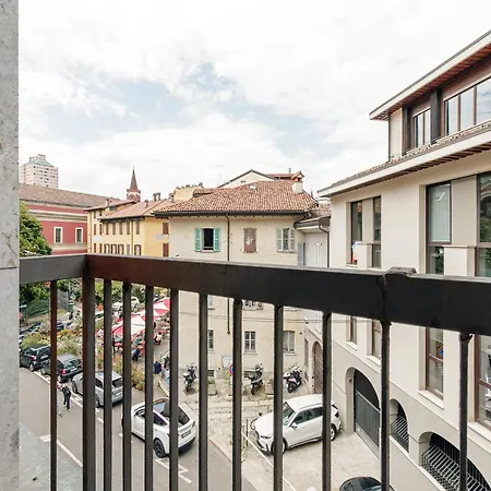 Διαμέρισμα Elegant Apartment Near Duomo Μιλάνο